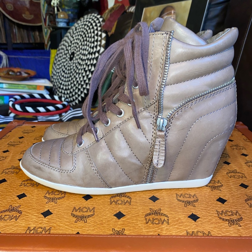 ASH ‘Brooklyn’ Hidden Wedge Leather Sneakers, 40M - Picture 7 of 8